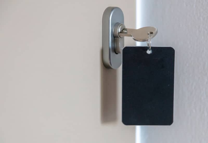 Realtime lock manager module identifies a black tag on a door handle.